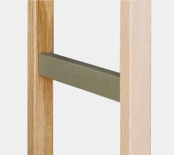 příčka na zavěšování